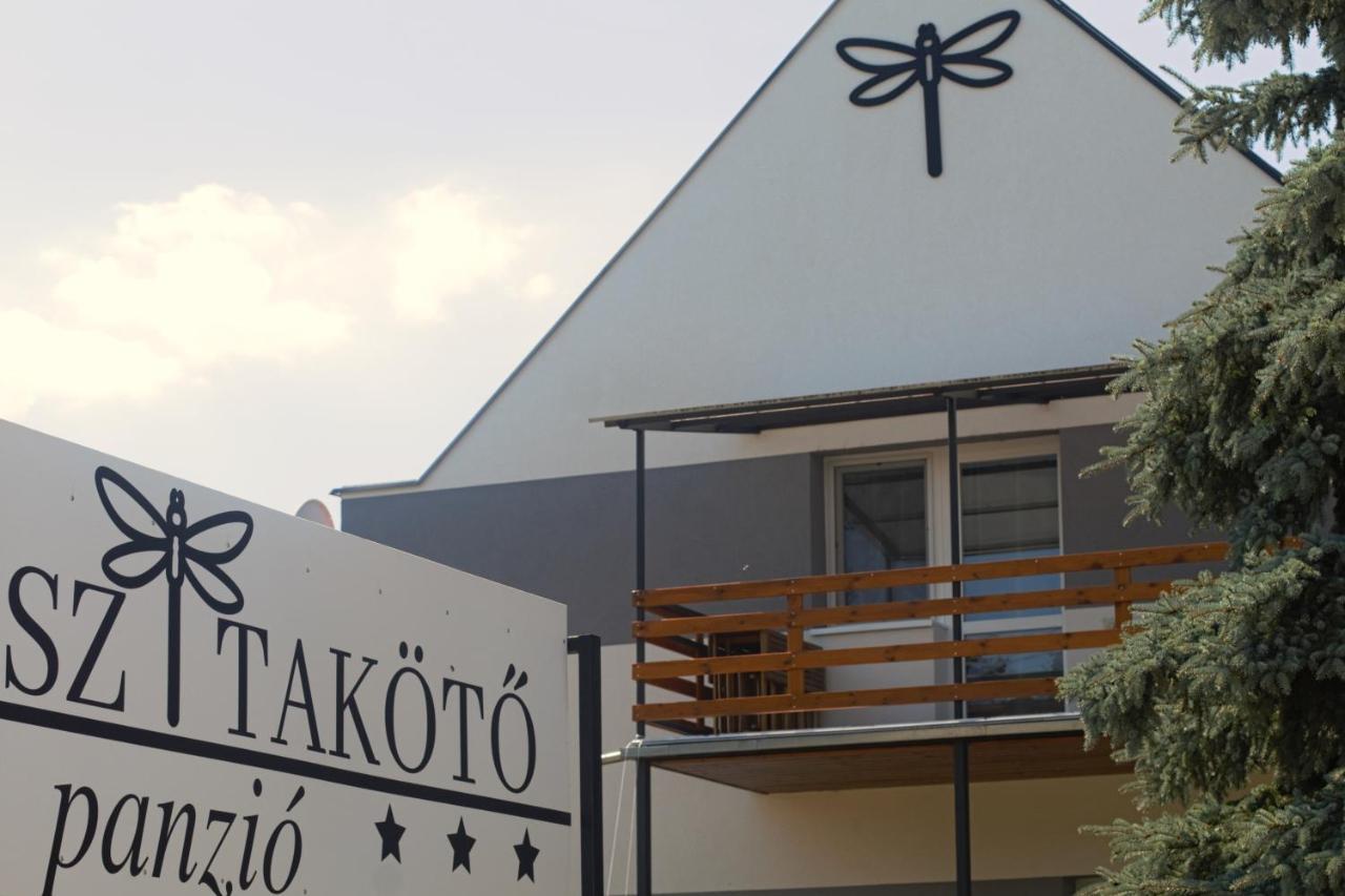 Szitakoeto Panzio Hotel Tiszafüred Exterior foto